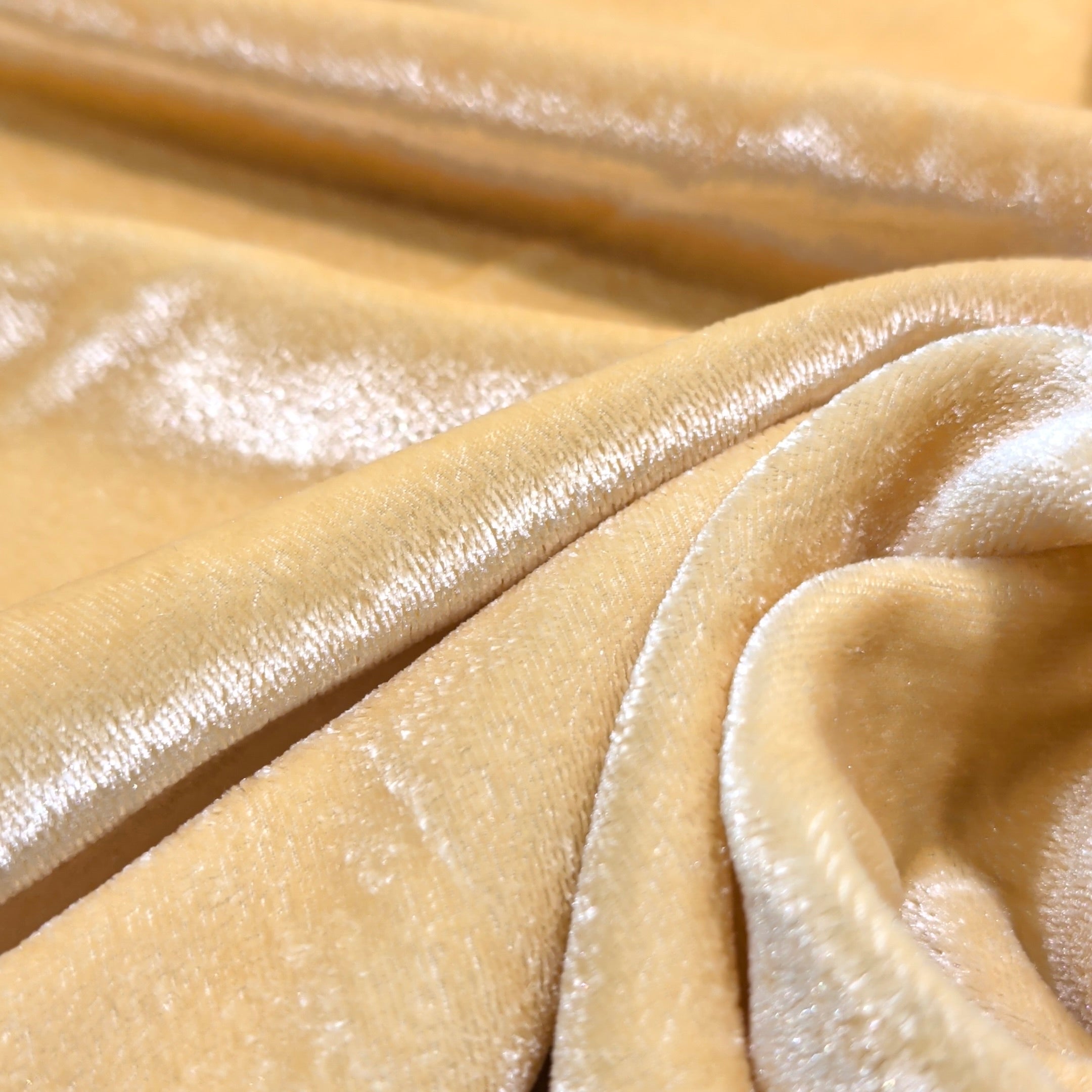 How to Choose the Right Fabric for Every Season (Complete Guide)