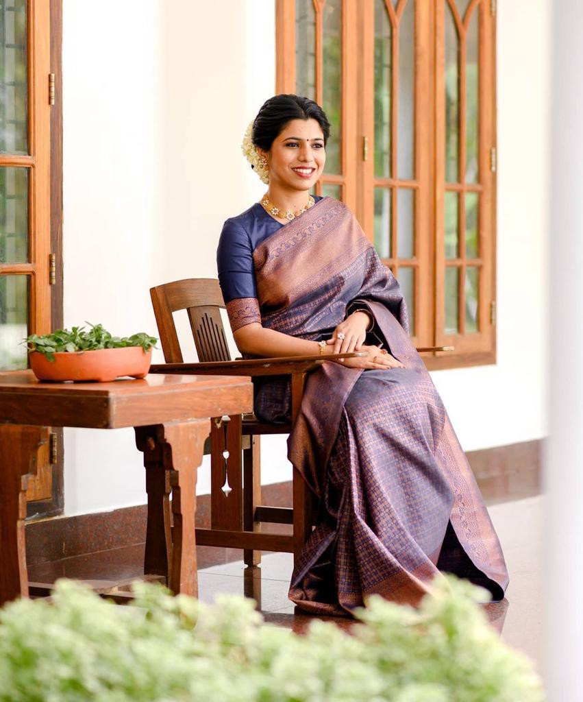 Banarasi Silk Saree – Shade 1, 580GM with Copper Zari