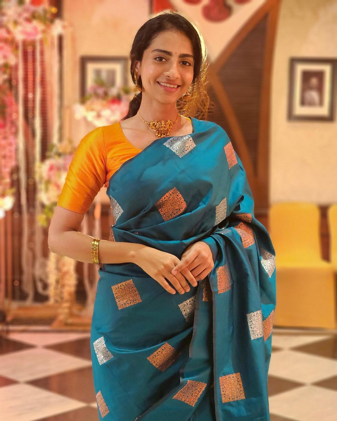 Banarasi Soft Silk Saree – Minimalistic Elegant Saree for Weddings and Festivals