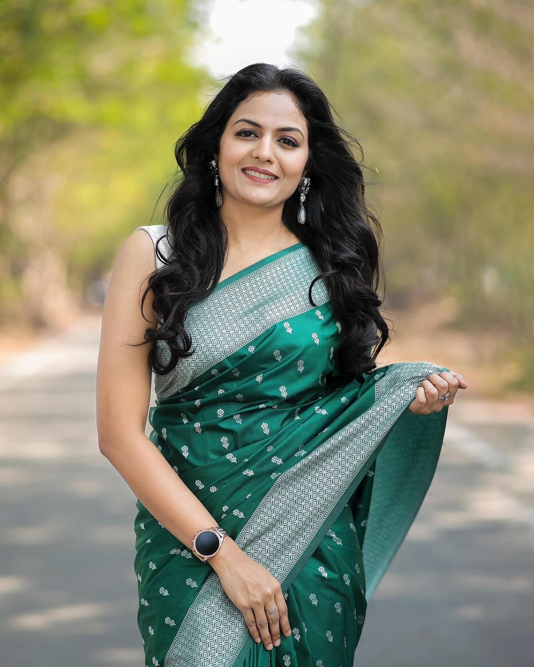 Banarasi silk saree with gold zari – Colour 4
