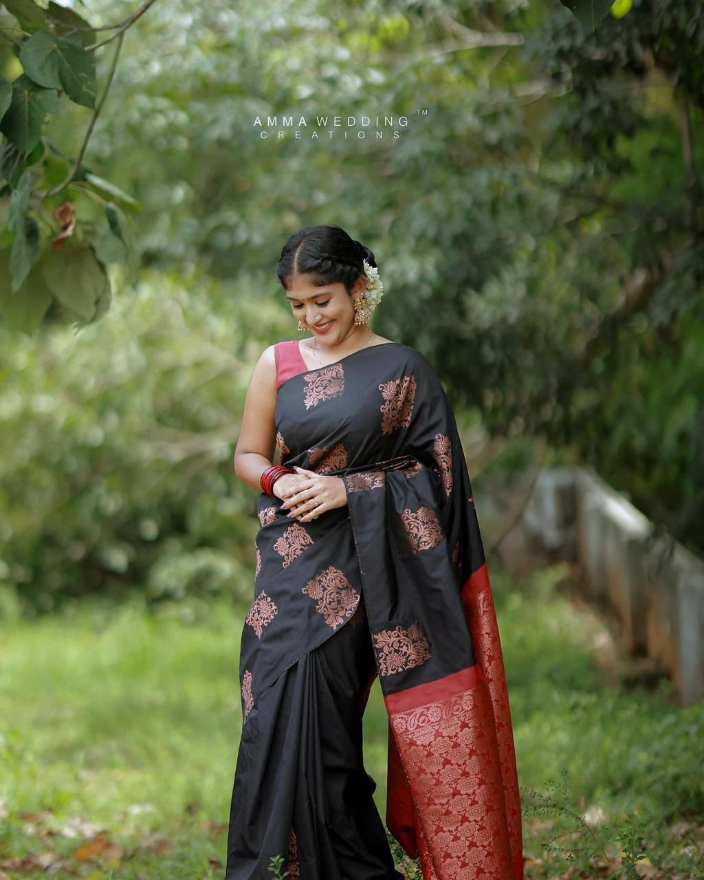 Banarasi Soft Silk Saree – Minimalistic Elegant Saree for Weddings and Festivals