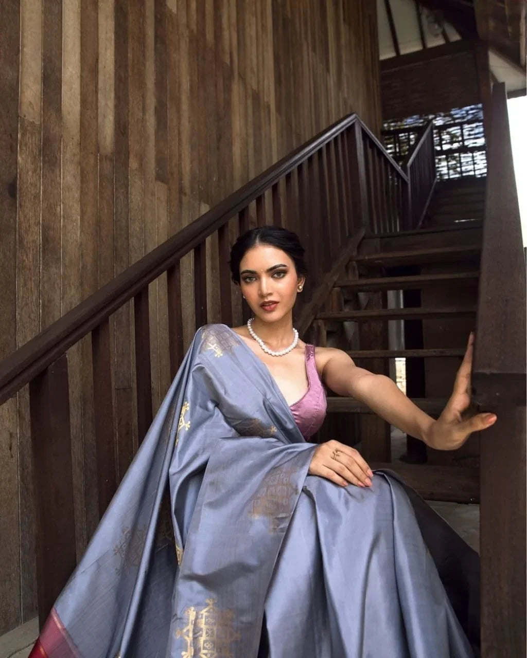 Banarasi Soft Silk Saree with Silver Zari Weaving – Elegant Traditional Saree