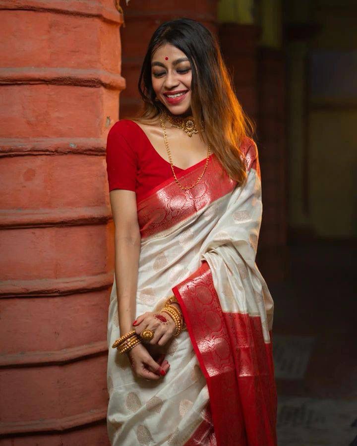Golden Radiance Banarasi Soft Silk Saree Gold Zari