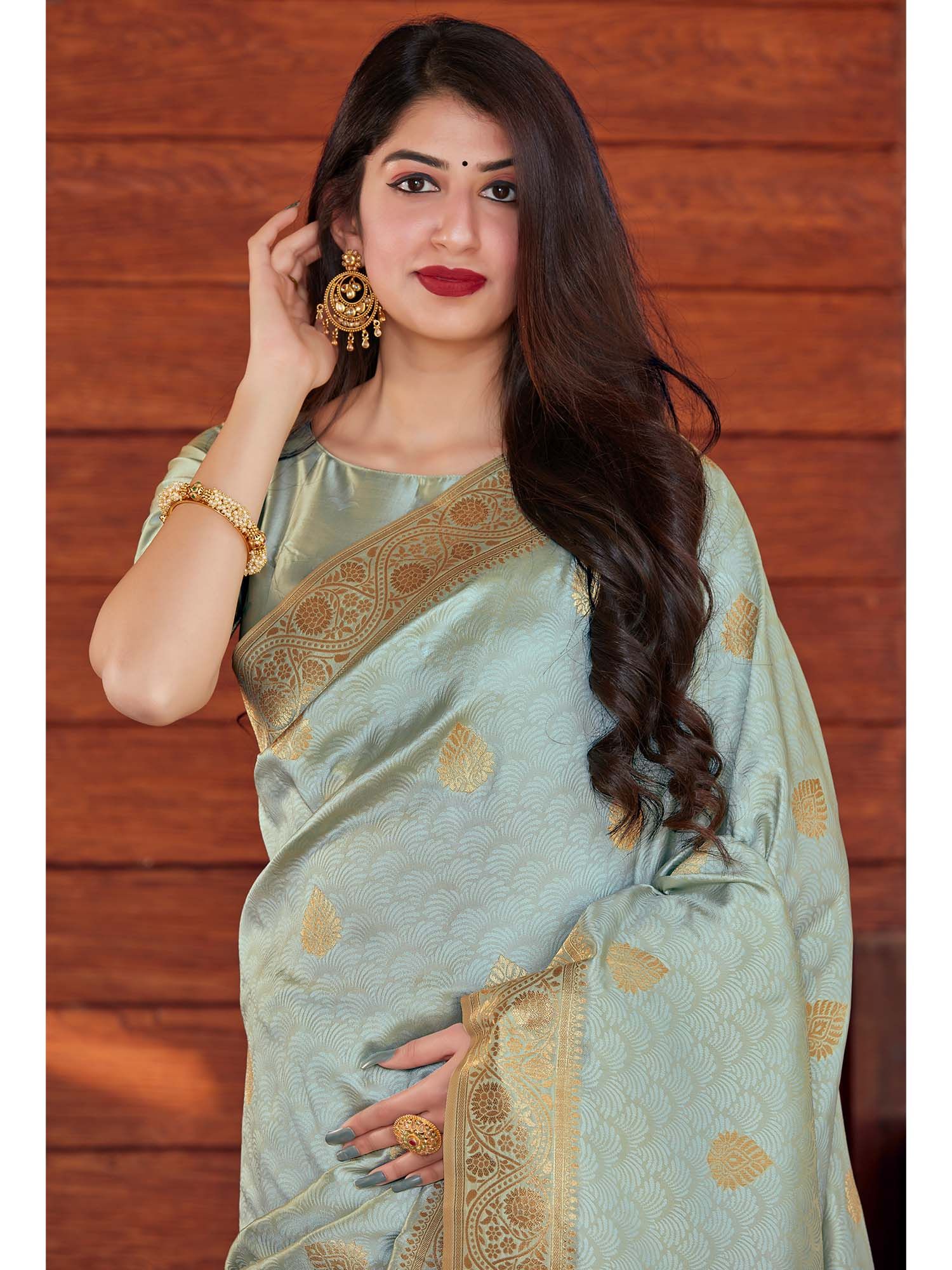 Banarasi silk saree with gold zari