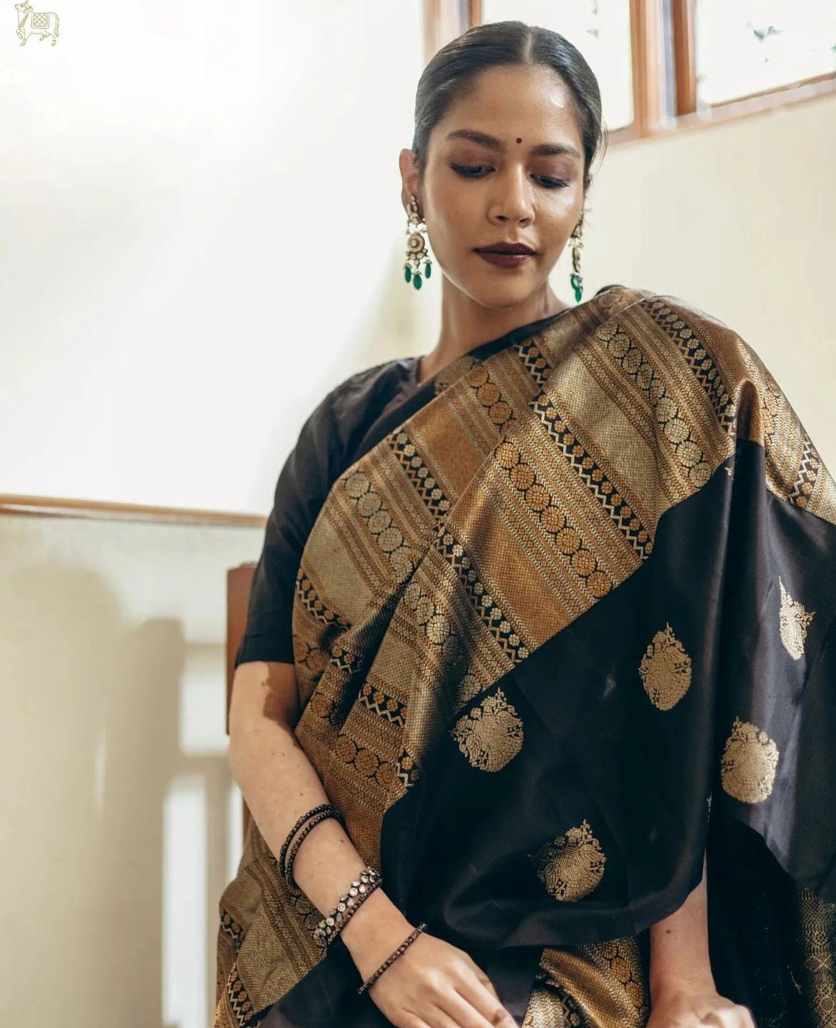 Weave Banarasi saree with heavy zari work