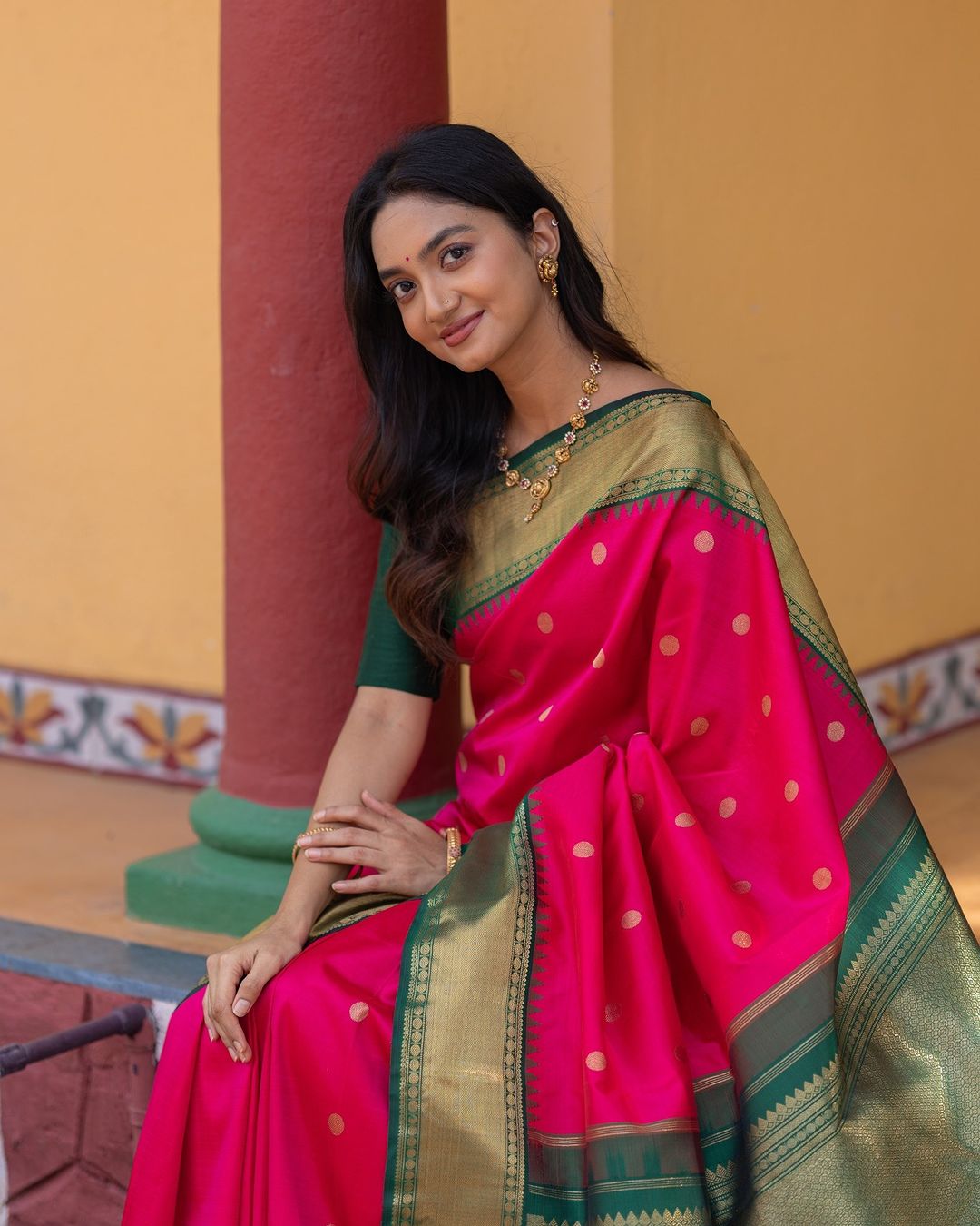 Luxury Silk Saree with Intricate Zari Work