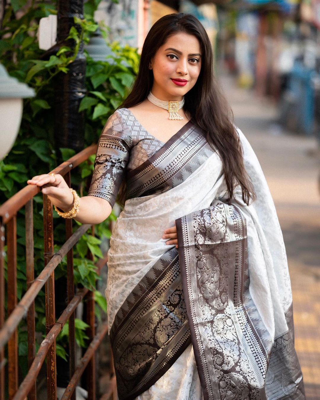 Royal Legacy Banarasi Soft Silk Saree Gold Zari