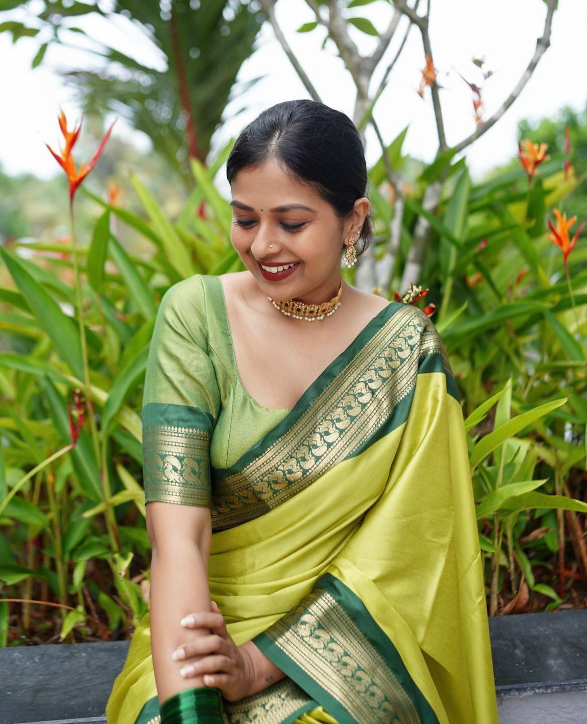 Lustrous Banarasi Silk Saree – Classic