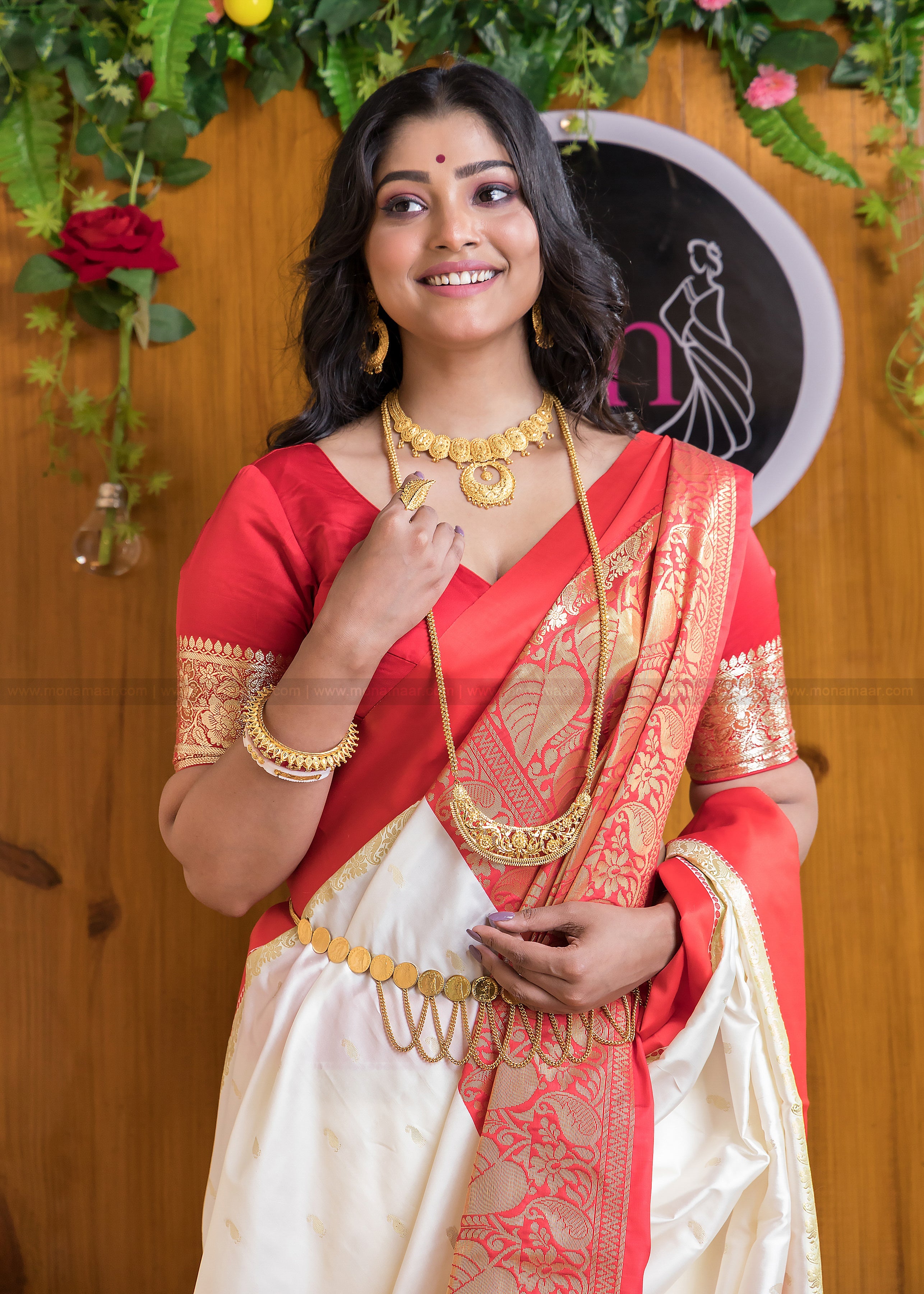 Eternal Elegance Banarasi Soft Silk Saree with Gold Zari