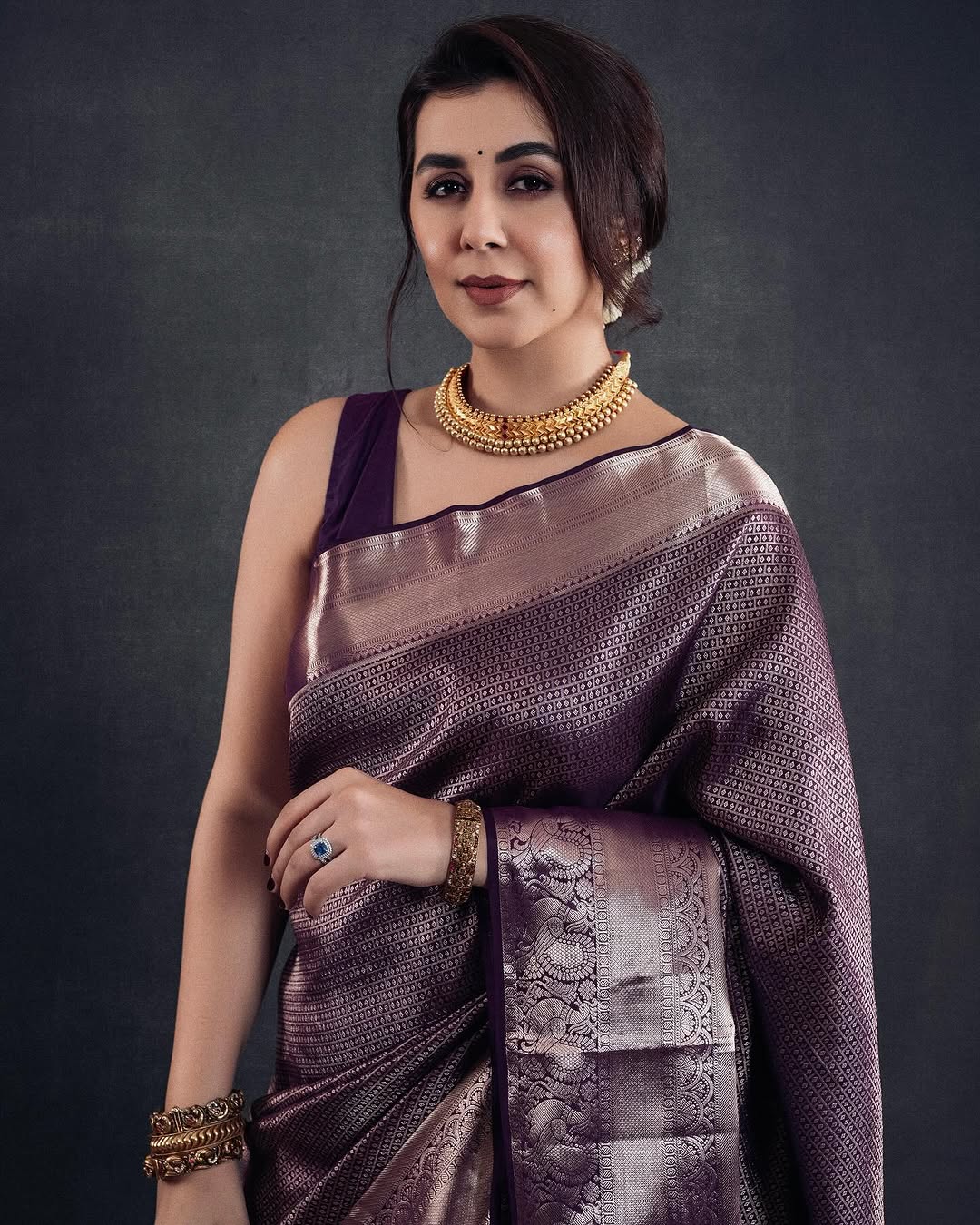 Majestic Harmony Banarasi Soft Silk Saree with Gold Zari Weaving – Colour 1