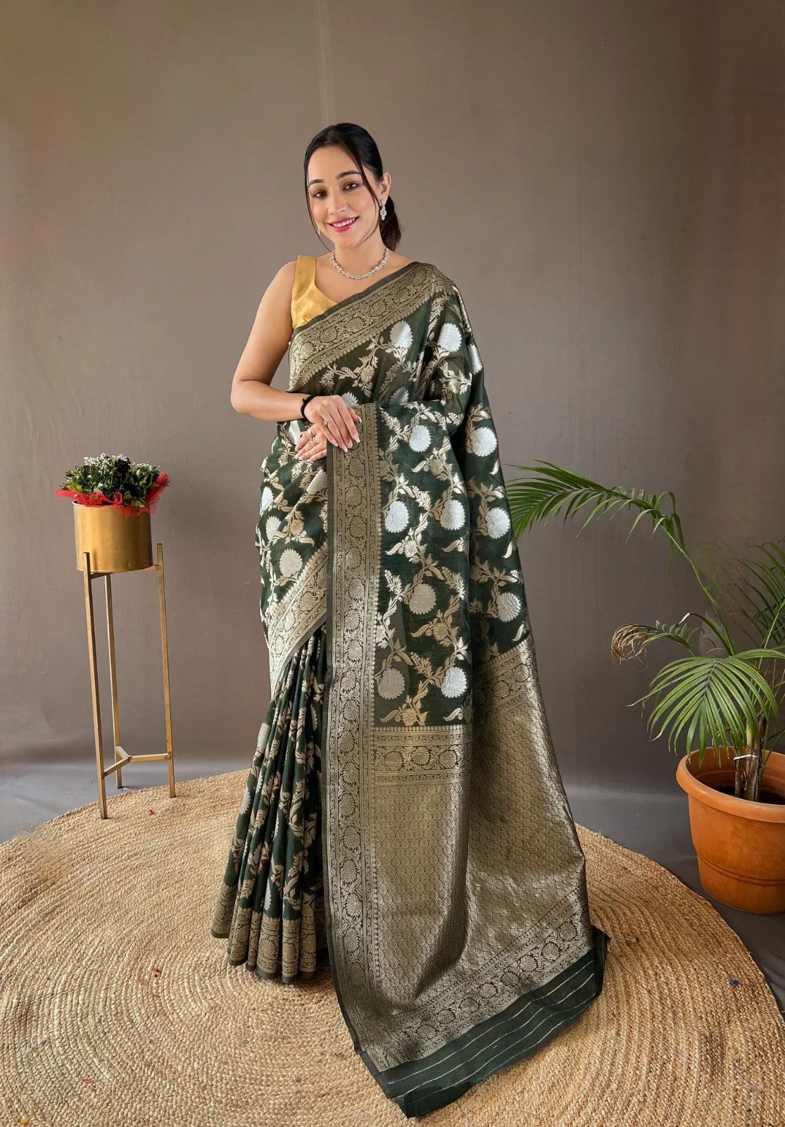 Royal Grandeur Banarasi Soft Silk Saree Gold Zari Brocade