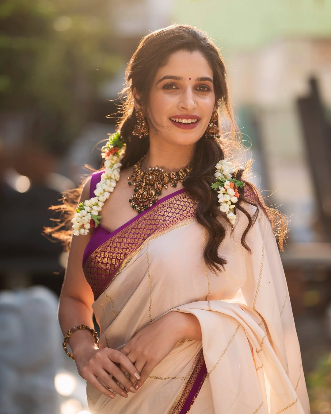 Ethereal Glow Banarasi Soft Silk Saree with Gold Zari