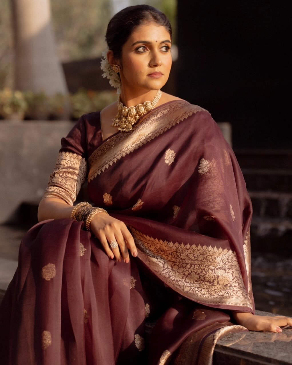 Regal Radiance Banarasi Soft Silk Saree with Gold Zari Weaving – Colour 1