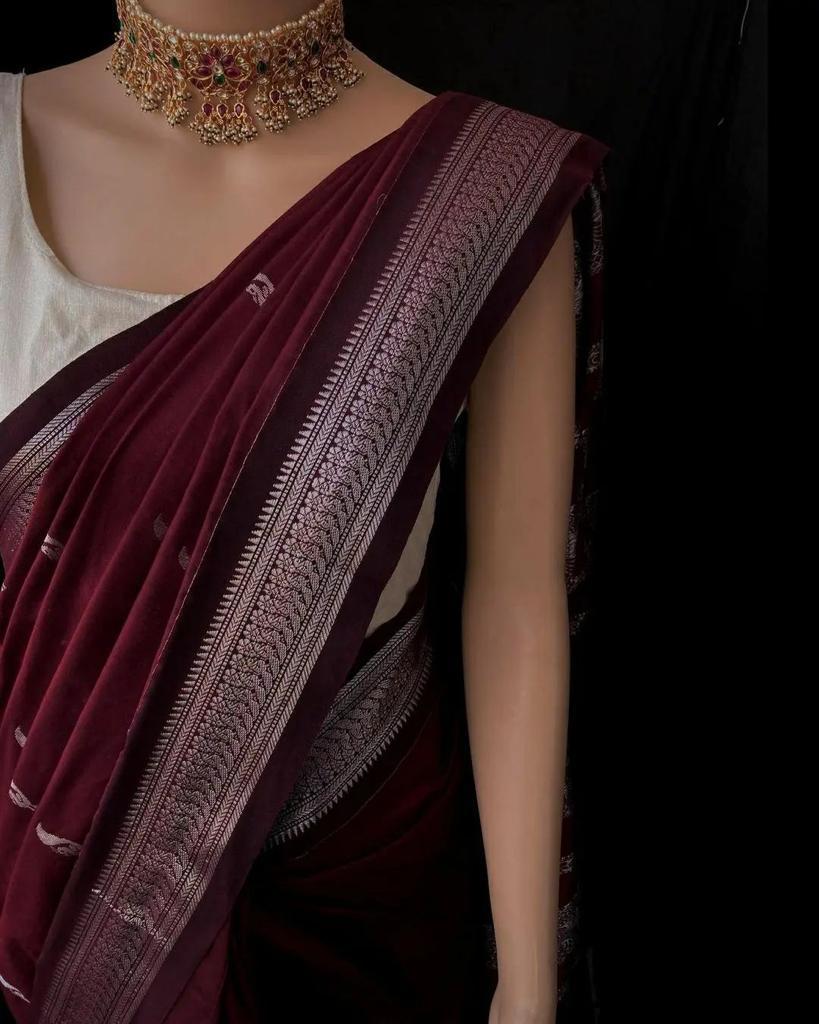 Banarasi Soft Silk Saree with Traditional Zari Motifs – Colour 1 (500GM)