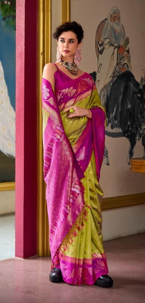 Banarasi Soft Silk Saree with Gold & Copper Zari Weaving – Elegant Minimal Design