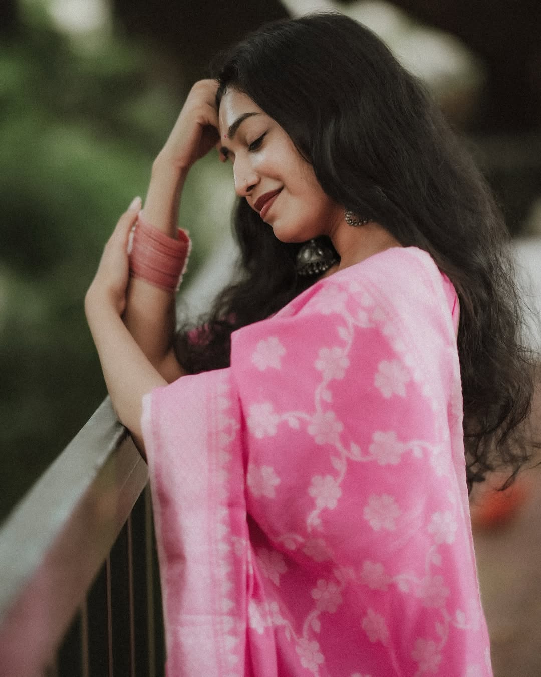 Chic & Subtle: Banarasi Soft Silk Saree - Colour 1