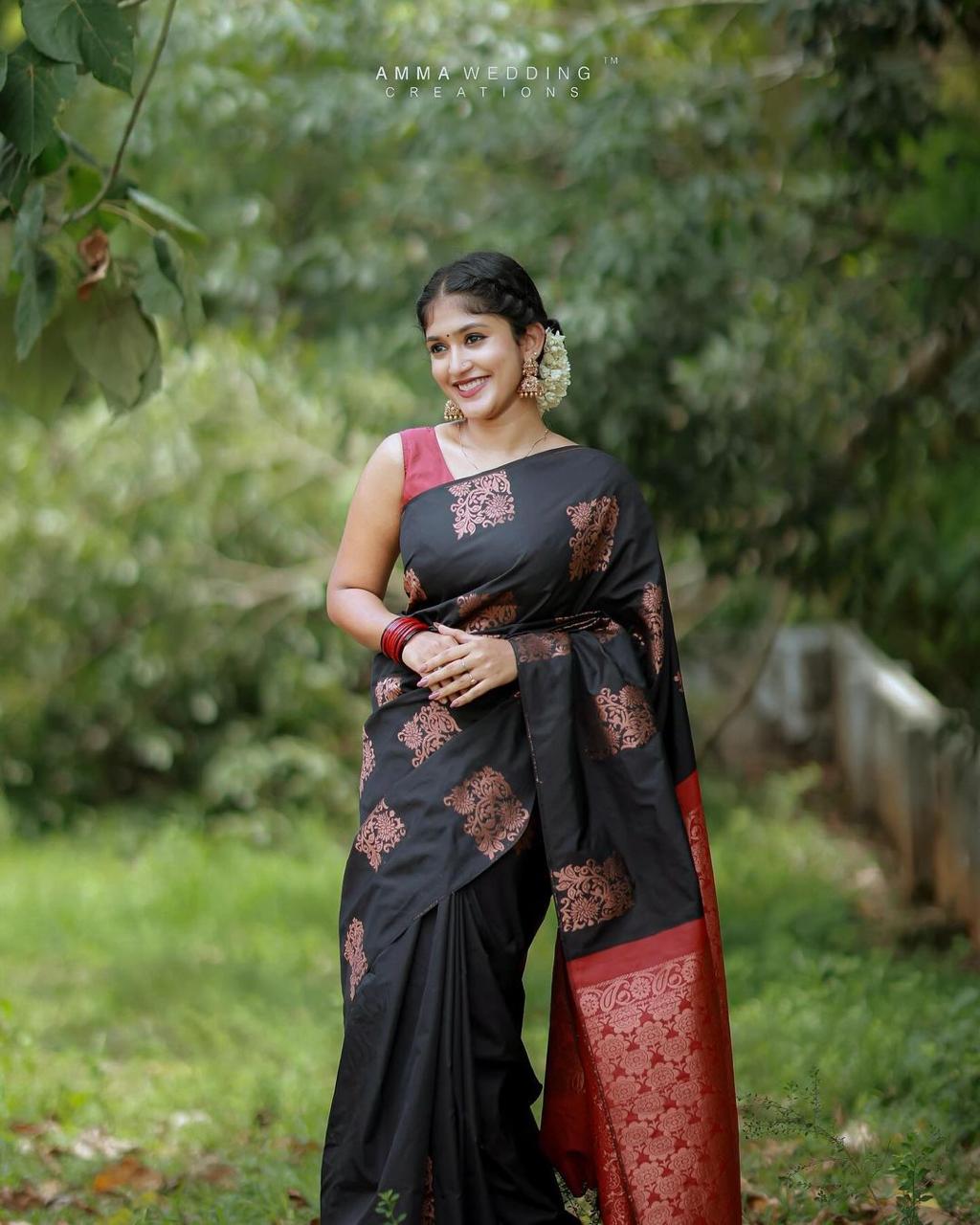 Banarasi Soft Silk Saree – Minimalistic Elegance Saree