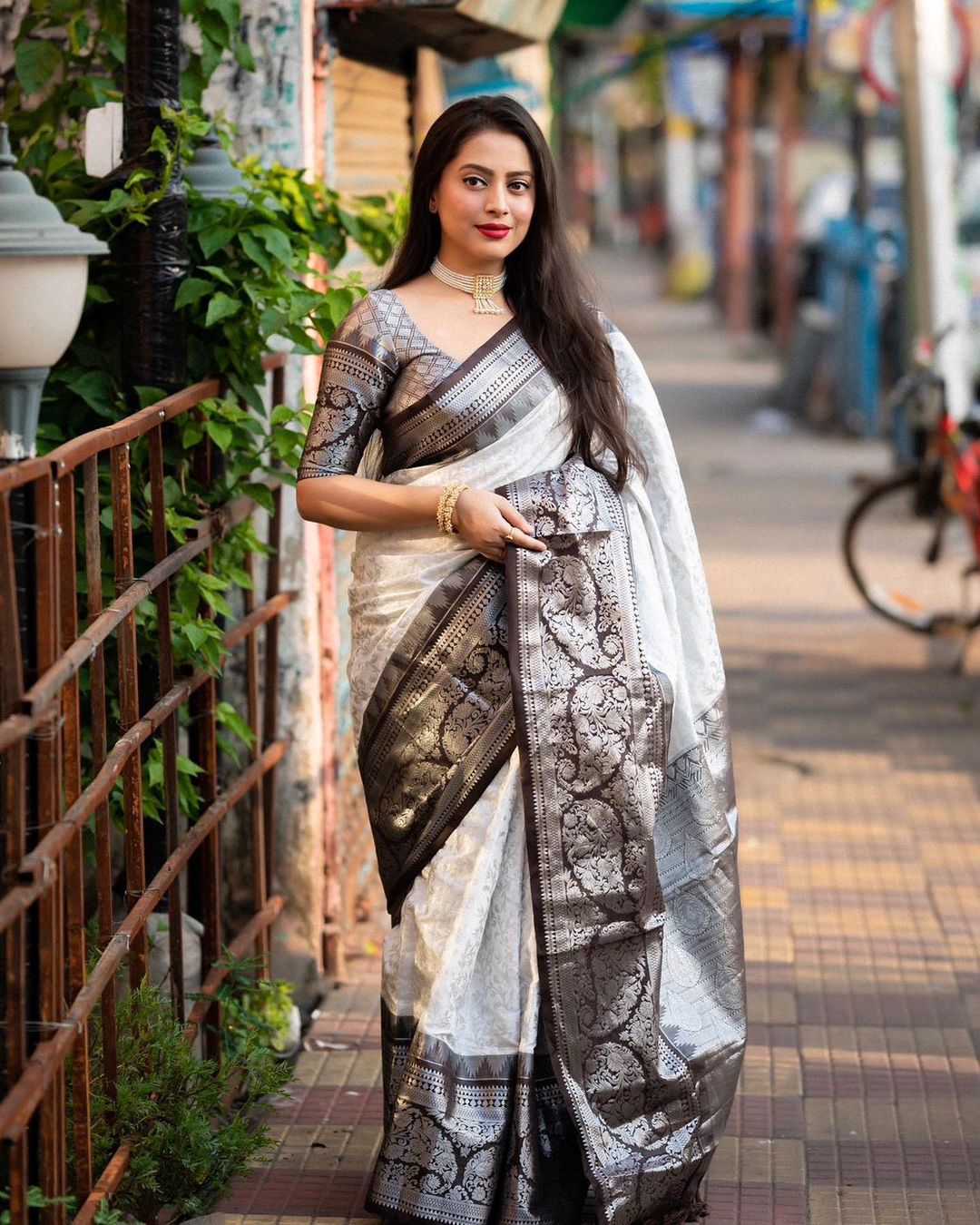 Royal Legacy Banarasi Soft Silk Saree Gold Zari