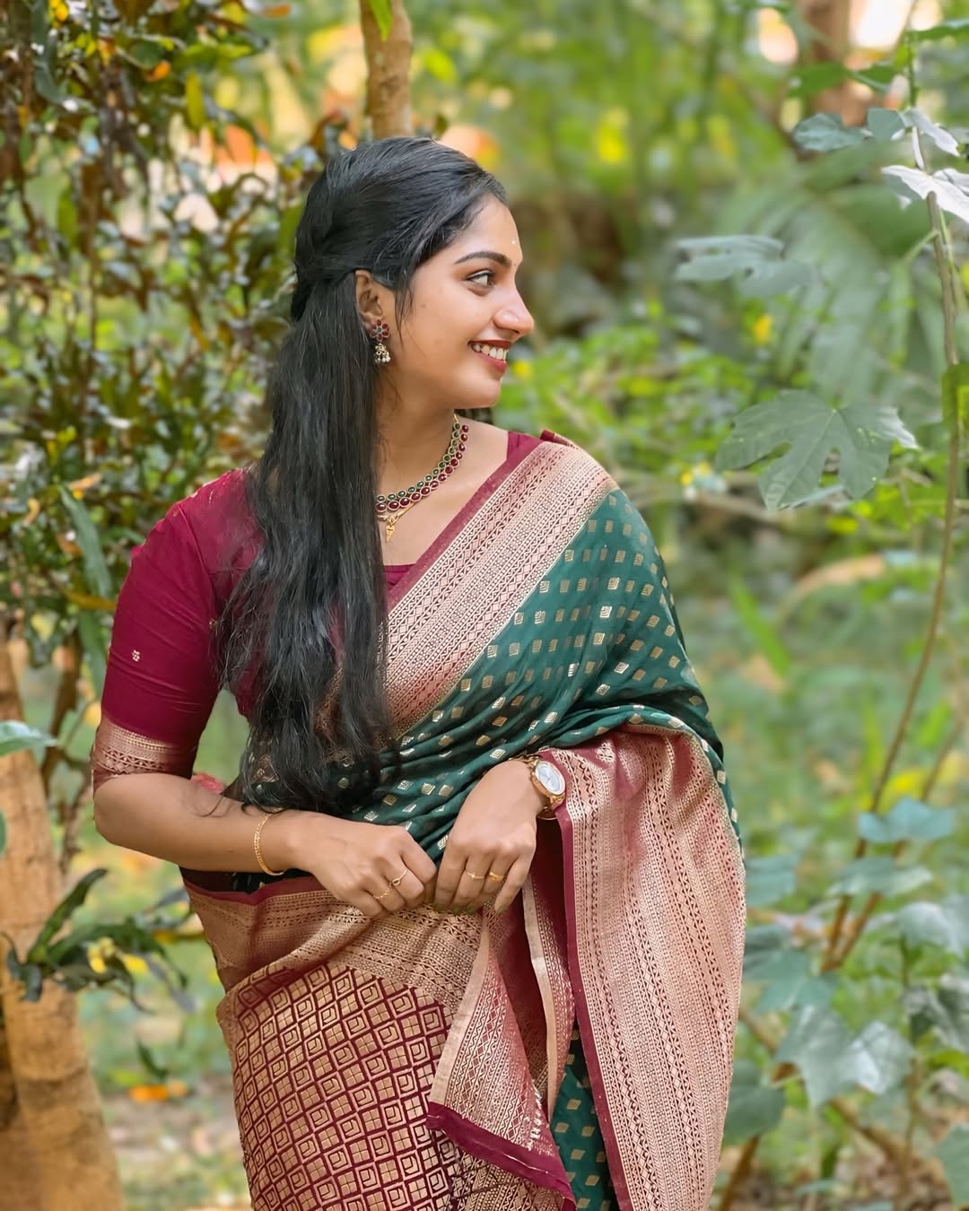 Explore the elegance of the Graceful Charm Banarasi Soft Silk Saree by DCPL. Crafted with gold zari weaving and soft silk fabric, this saree combines simplicity with sophistication — perfect for weddings, festivities, and timeless style.