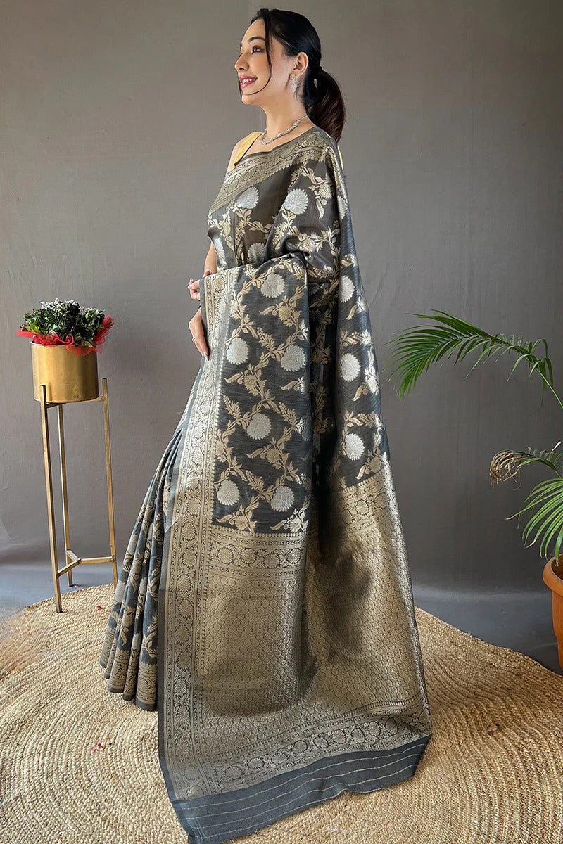 Royal Grandeur Banarasi Soft Silk Saree Gold Zari Brocade