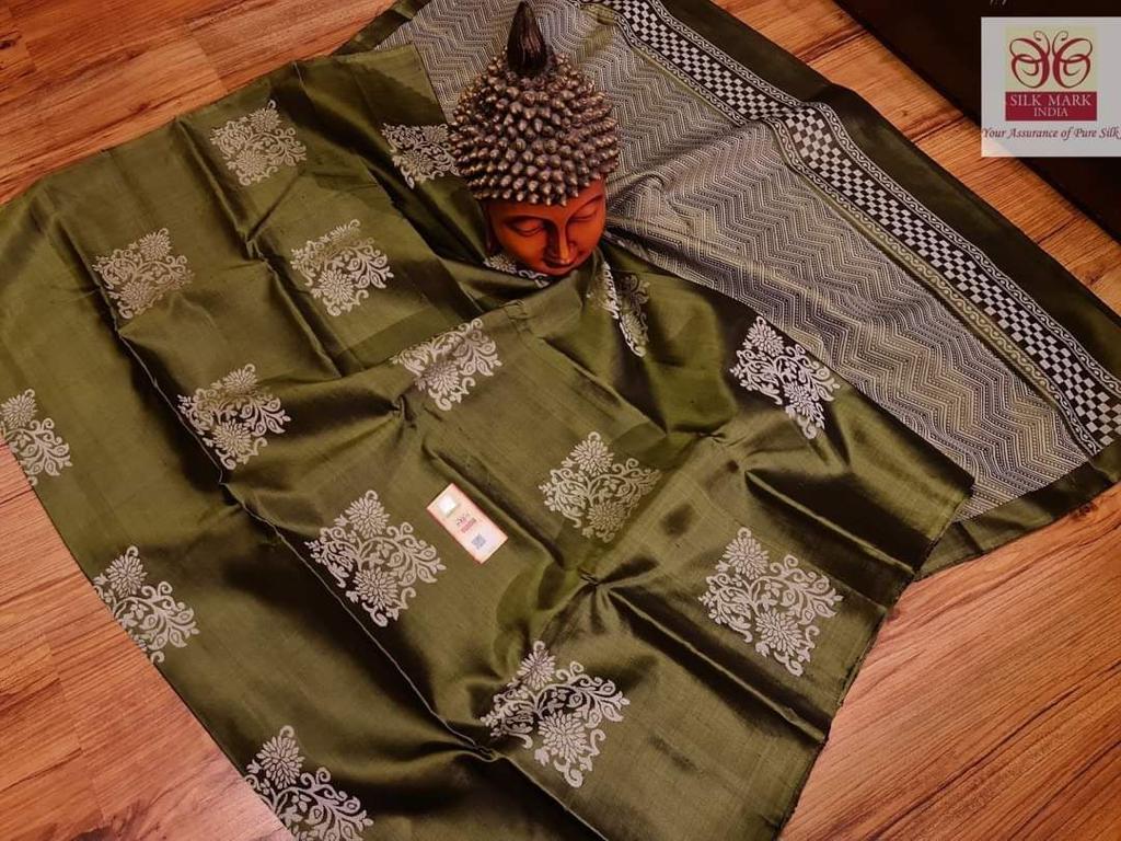 Banarasi Soft Silk Saree – Silk Aayna Wedding Collection