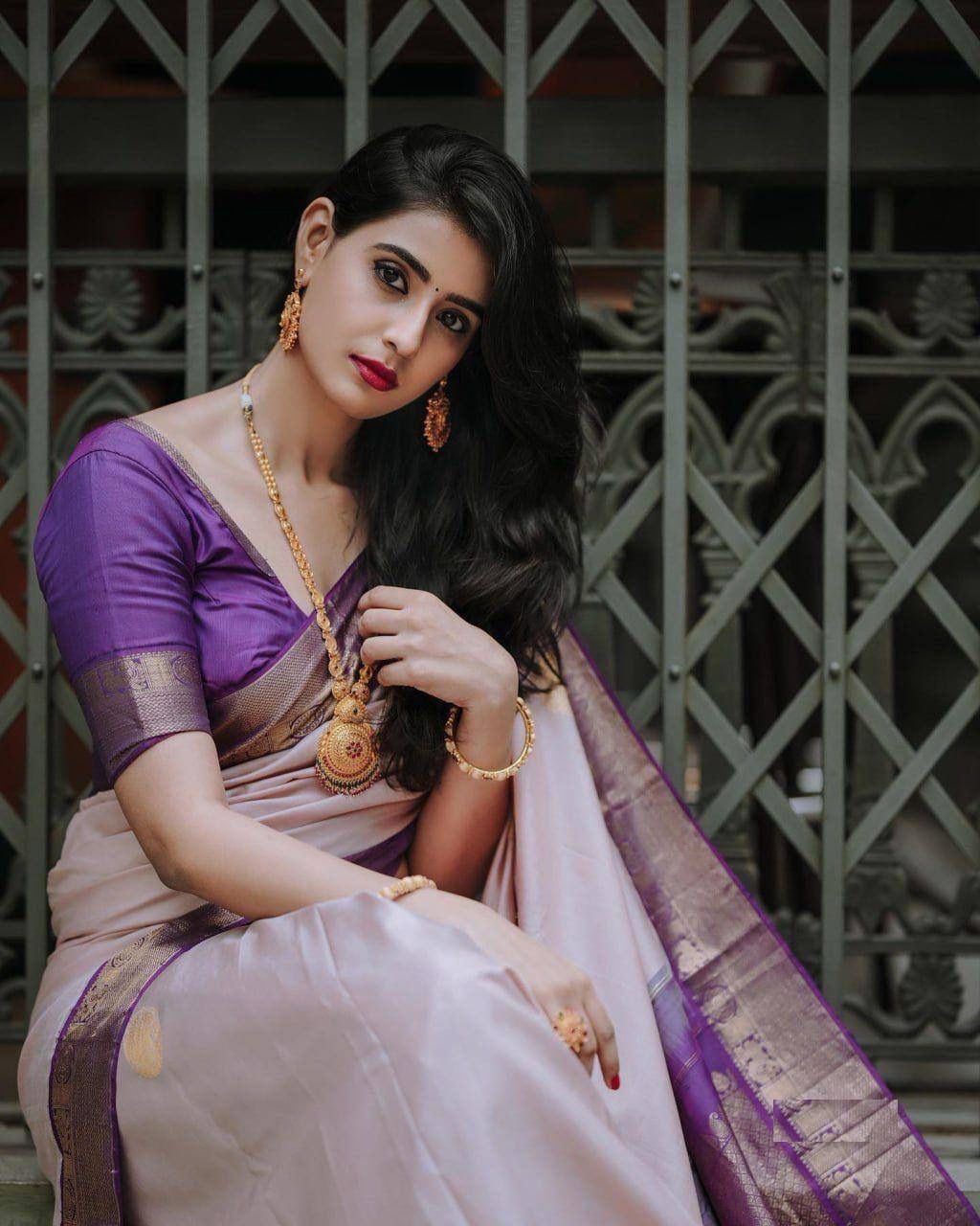 Regal Radiance Banarasi Soft Silk Saree with Gold Zari Weaving – Colour 1