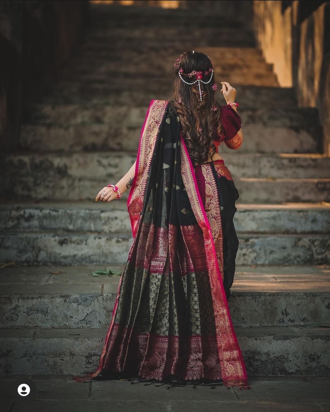 Banarasi Soft Silk Saree with Jacquard Weave & Traditional Motifs