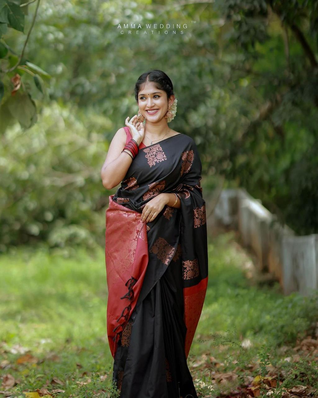 Banarasi Soft Silk Saree – Minimalistic Elegance Saree