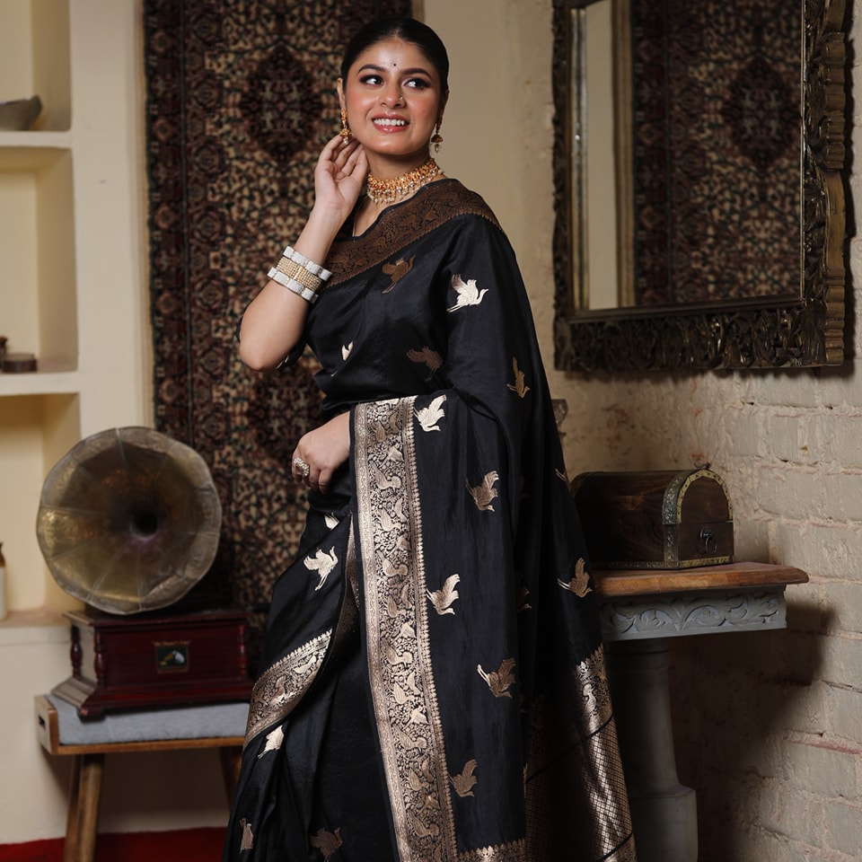 Serene Charm Banarasi Soft Silk Saree with Gold Zari Weaving – Colour 1