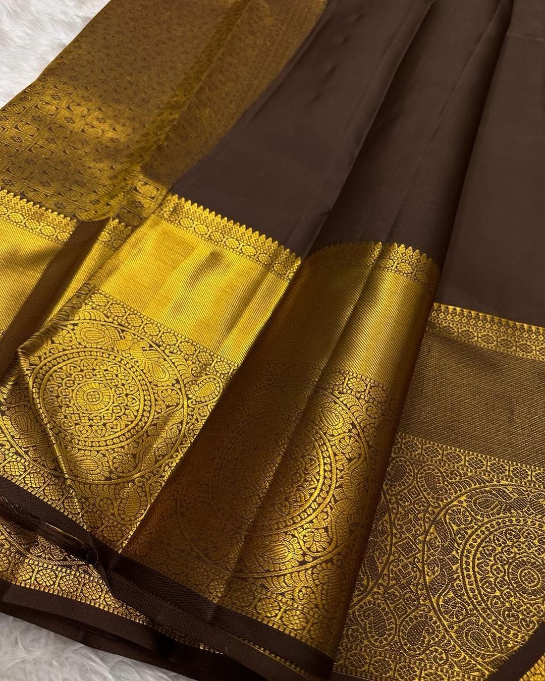 Majestic Aura Banarasi Soft Silk Saree with Gold Zari Weaving – Colour 1