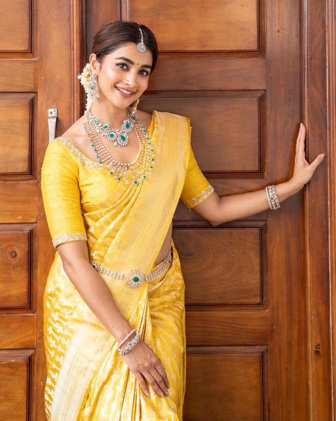 Exquisite Banarasi Soft Silk Saree – Shade 1