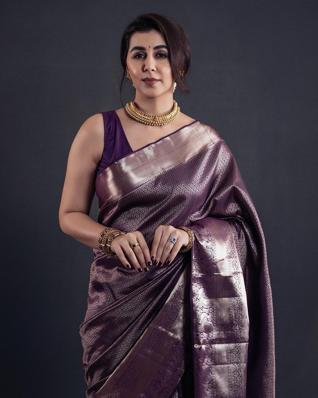 Majestic Harmony Banarasi Soft Silk Saree with Gold Zari Weaving – Colour 1