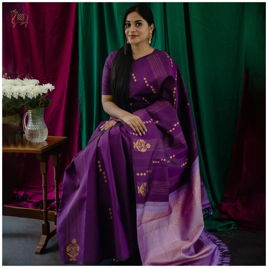 Banarasi Soft Silk Saree with Silver Zari Weaving – Elegant Traditional Saree