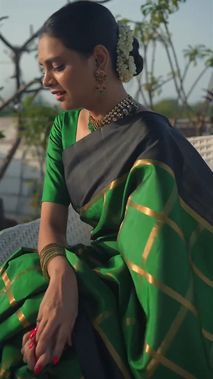 Majestic Aura Banarasi Soft Silk Saree Gold Zari
