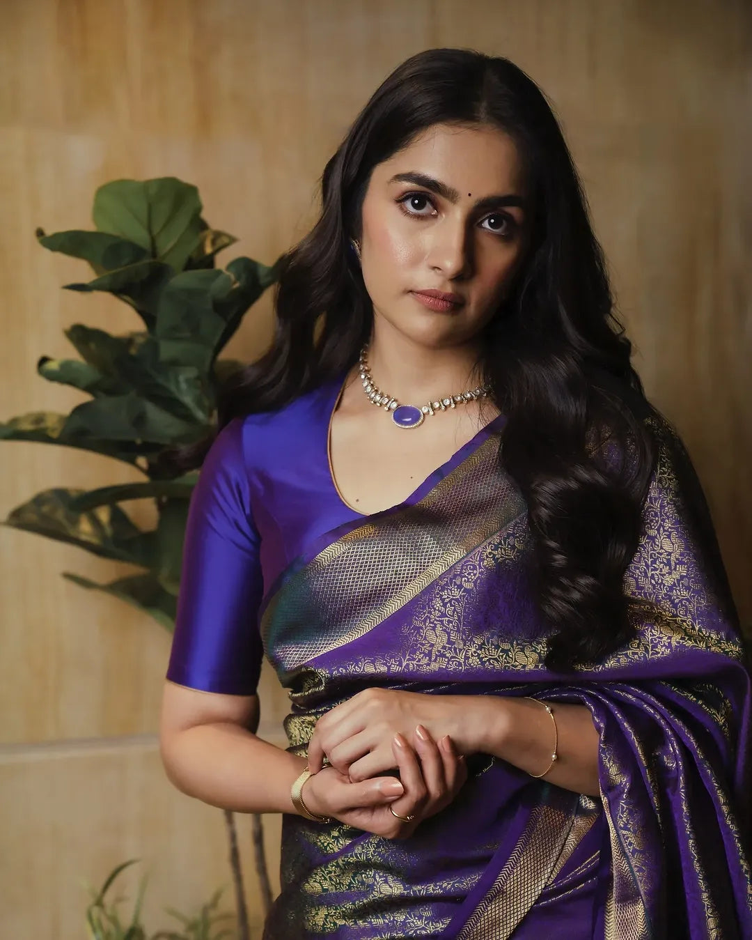 Royal Serenity Banarasi Soft Silk Saree with Gold Zari Weaving – Colour 1