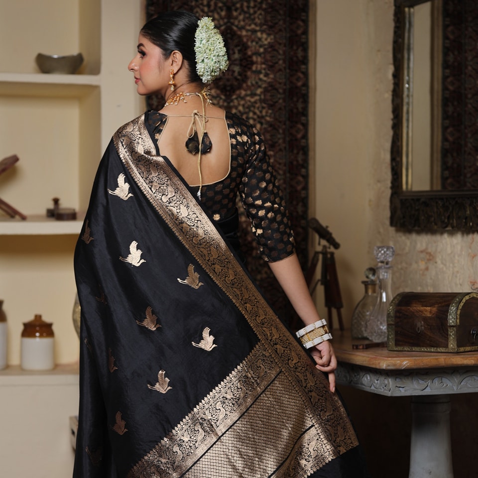 Serene Charm Banarasi Soft Silk Saree with Gold Zari Weaving – Colour 1