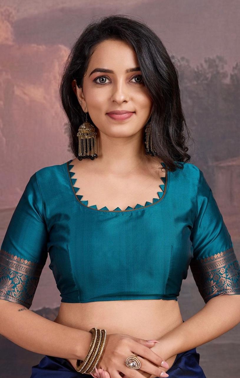Banarasi Soft Silk Saree with Copper & Pink Zari – Minimalistic Elegance Saree