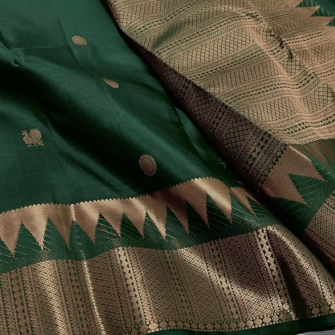 Majestic Radiance Banarasi Soft Silk Saree with Copper Zari Detailing – Colour 1