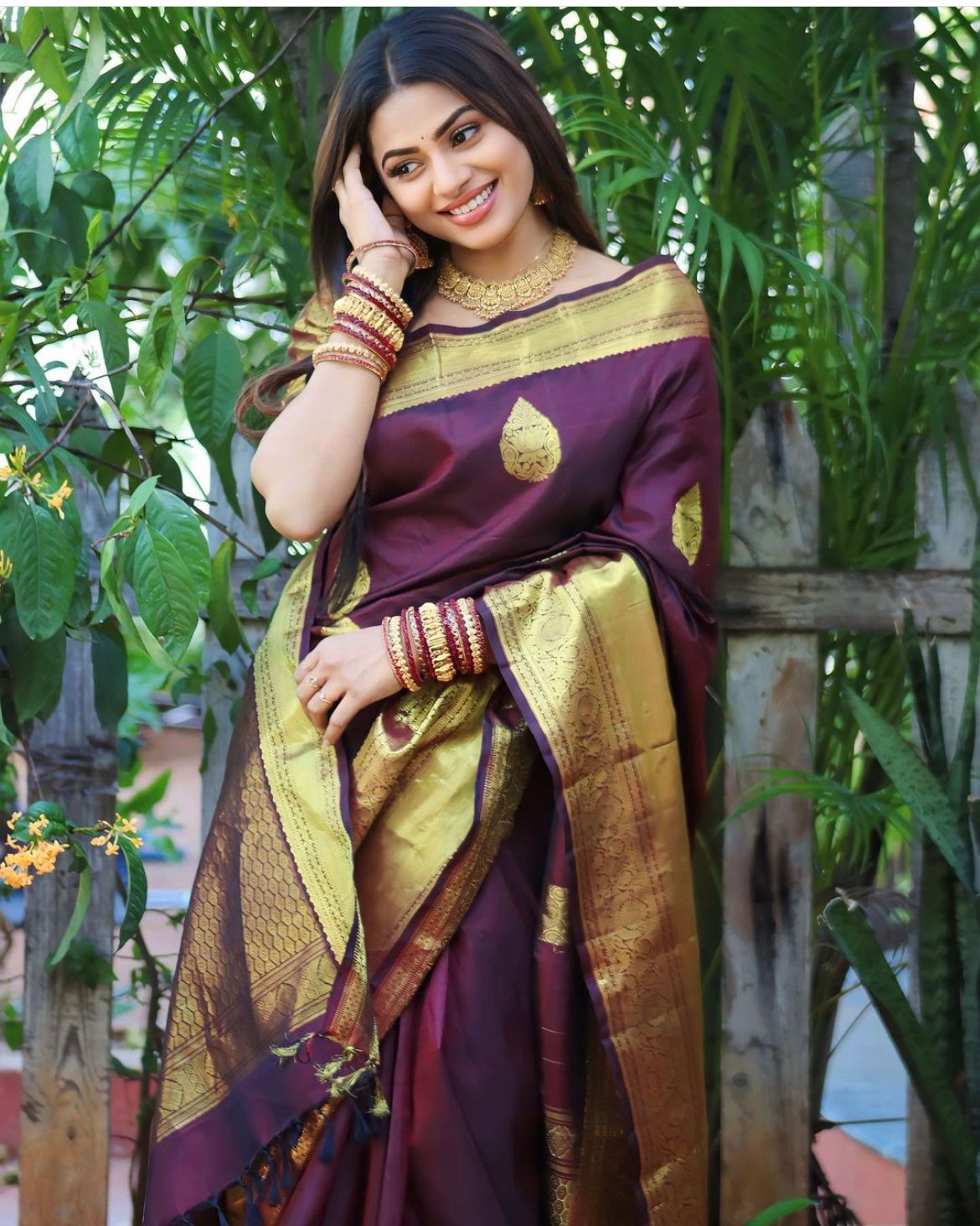 Kanjivaram Silk Saree – Serene Gold Zari Border, 578GM, Festive & Elegant Wear
