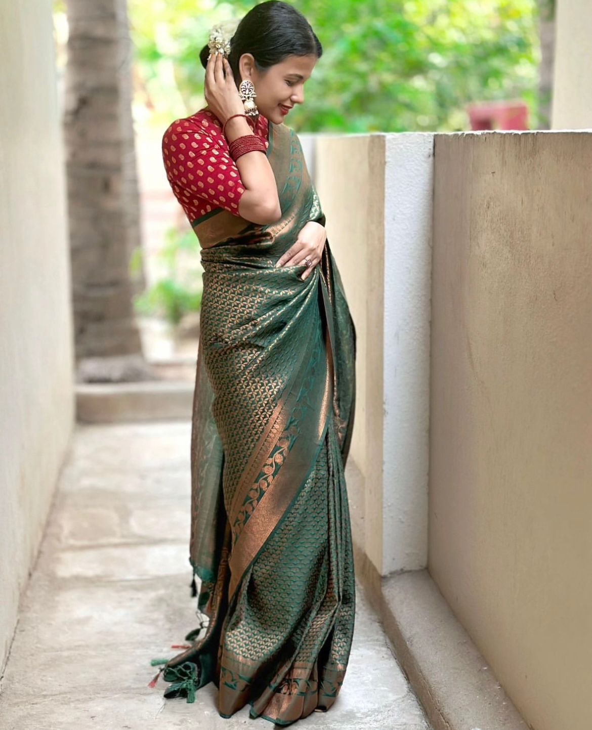 Ethereal Grace Kanjivaram Soft Silk Saree Copper Zari