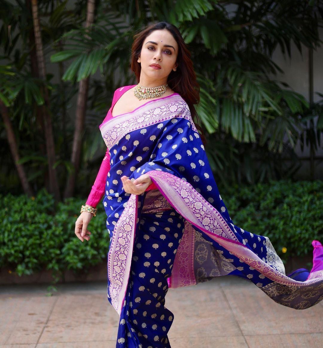 Sky Blue Banarasi Silk Saree for Weddings with Luxurious Weave