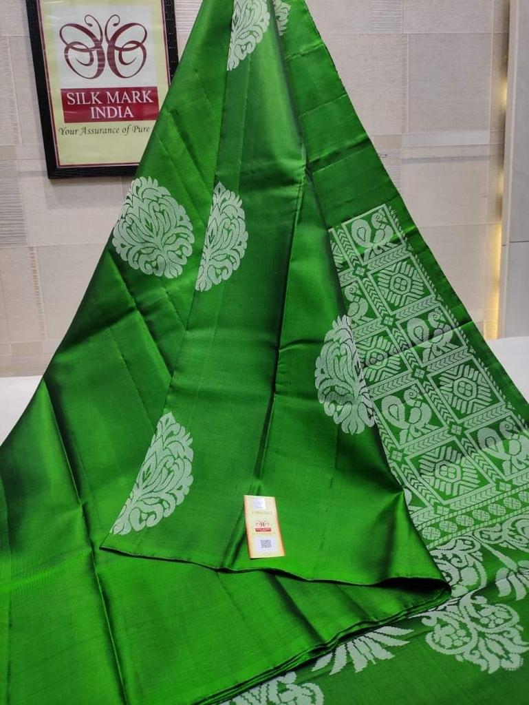 Banarasi Soft Silk Saree – Unique Elegance Collection