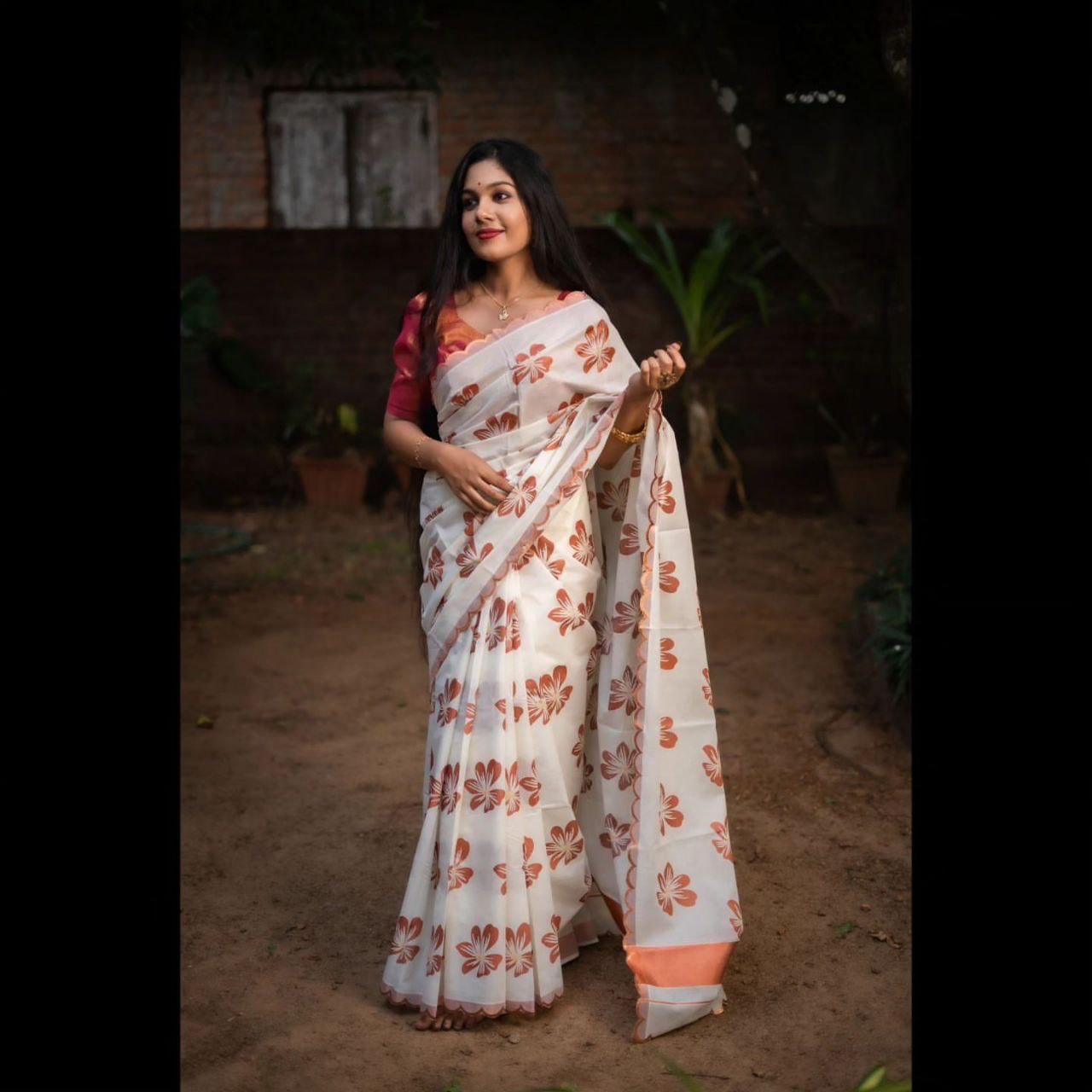 Banarasi Soft Silk Saree with Gold Zari Weaving – Traditional Luxury Saree