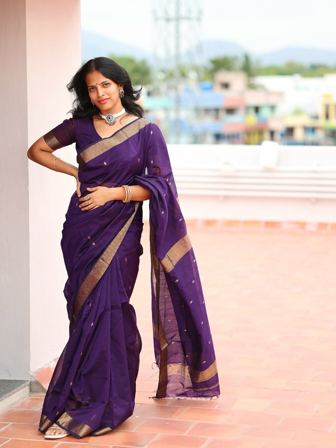 Soft Linen Cotton Silk Saree – Trendy & Grand Celebration Collection