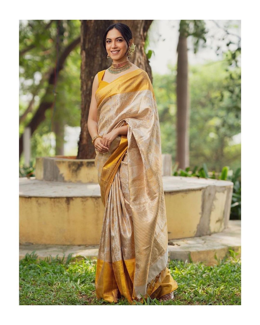 Banarasi Soft Silk Saree with Intricate Gold Zari Work