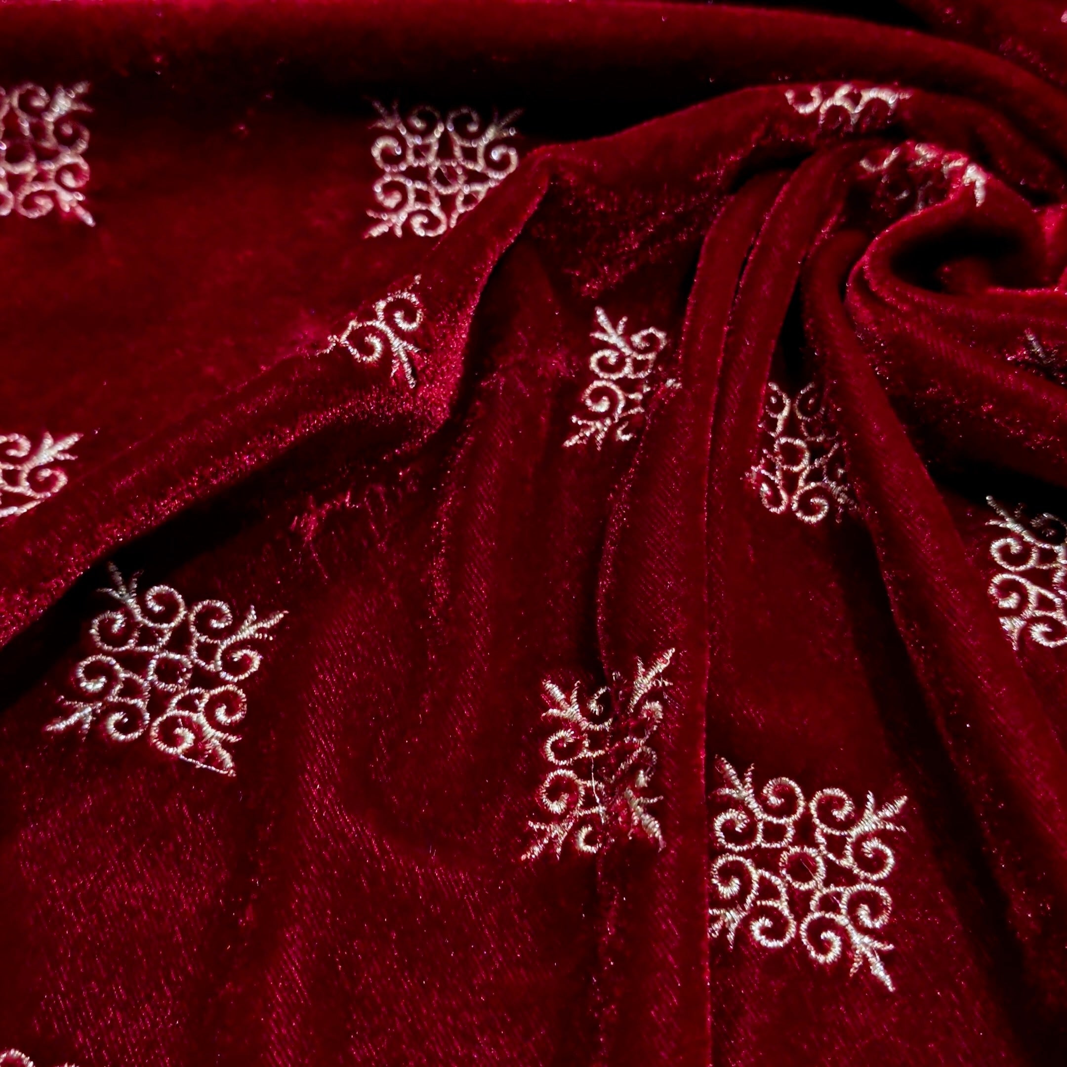 Embroidery Velvet Fabric – Kite Butti Design | Soft Premium Velvet | 1 Meter Fabric for Kurti, Blouse, Dress & Ethnic Wear