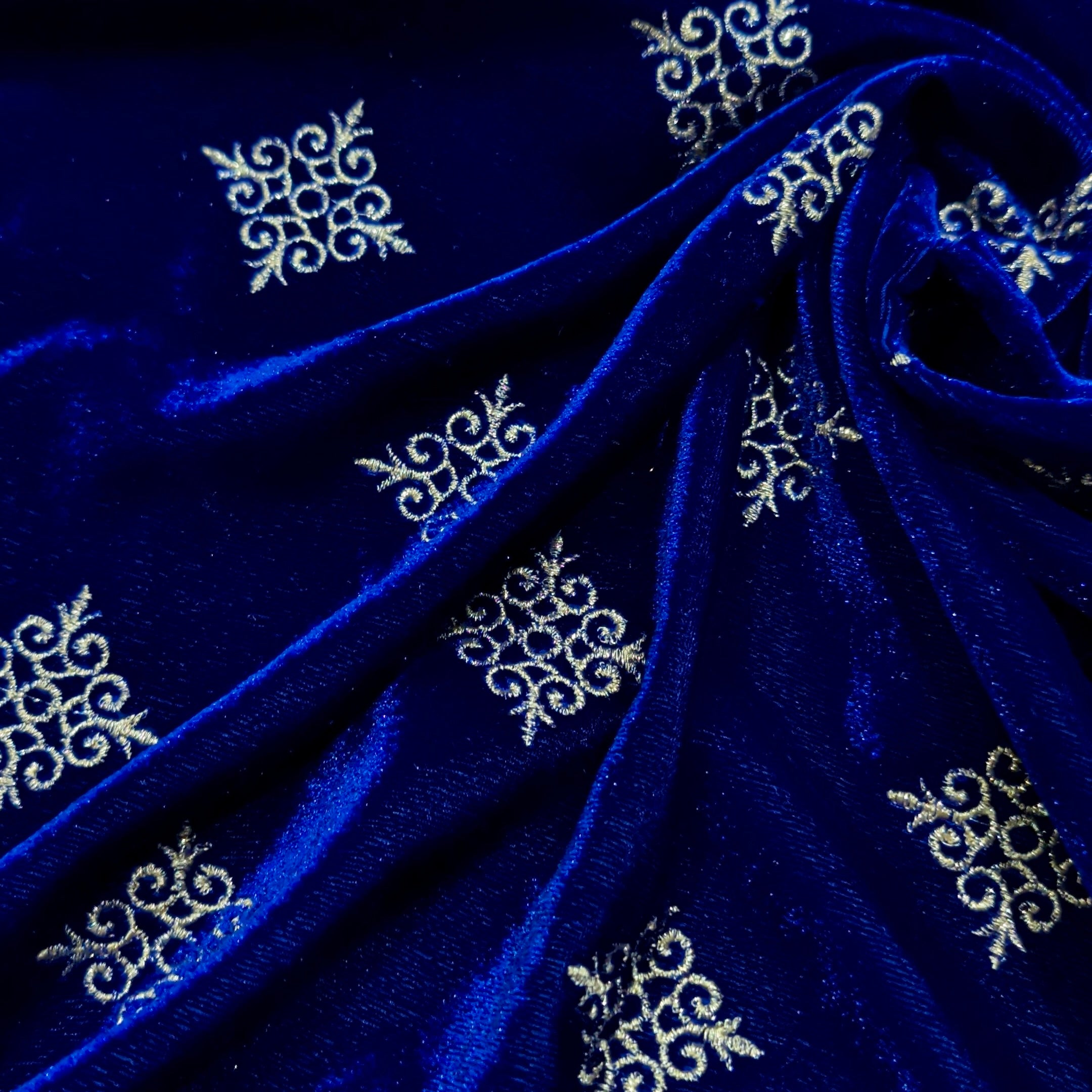 Embroidery Velvet Fabric – Kite Butti Design | Soft Premium Velvet | 1 Meter Fabric for Kurti, Blouse, Dress & Ethnic Wear