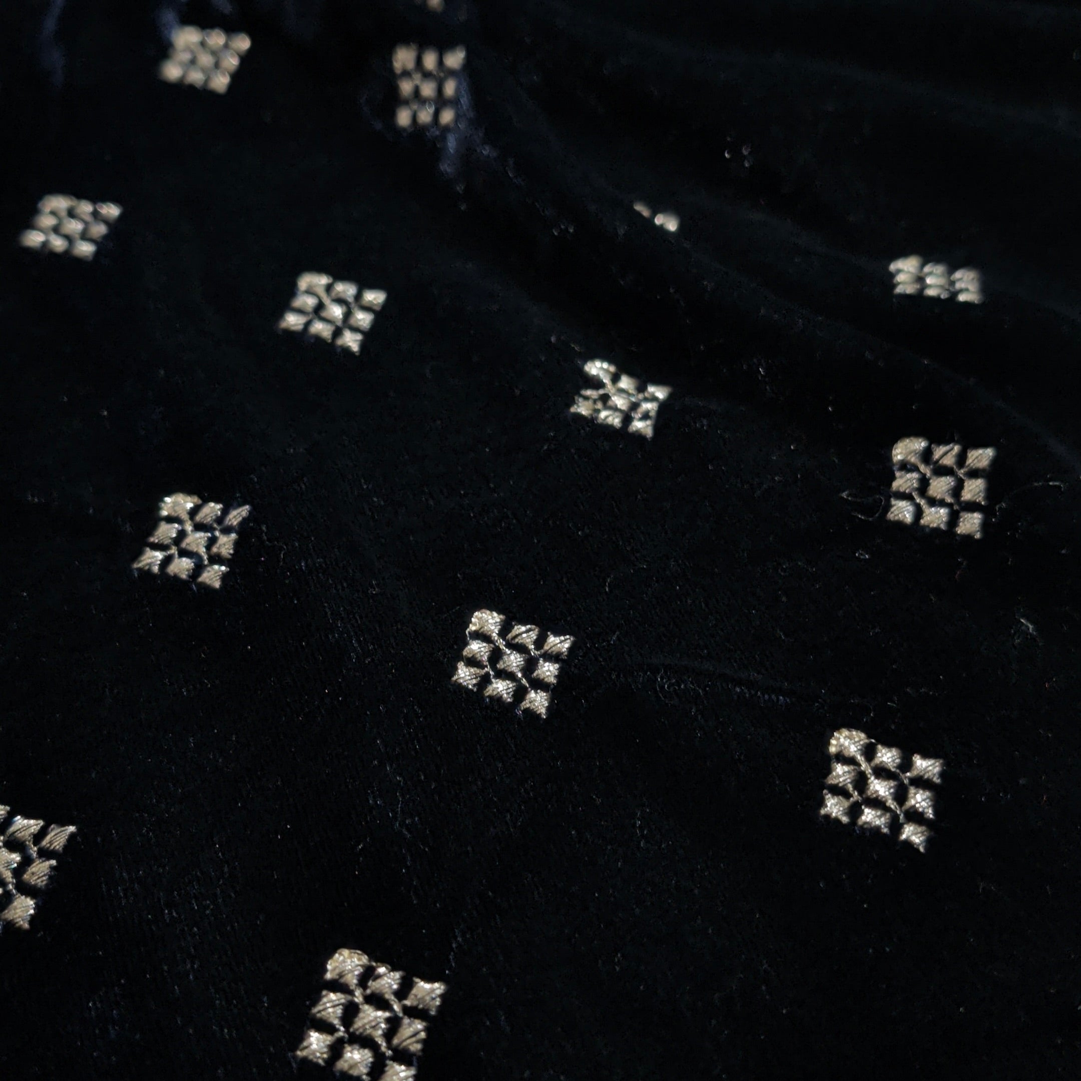 Premium Square Butti Embroidery Fabric – 1 Meter Cut | Elegant Designer Embroidered Material for Kurti, Blouse & Ethnic Wear