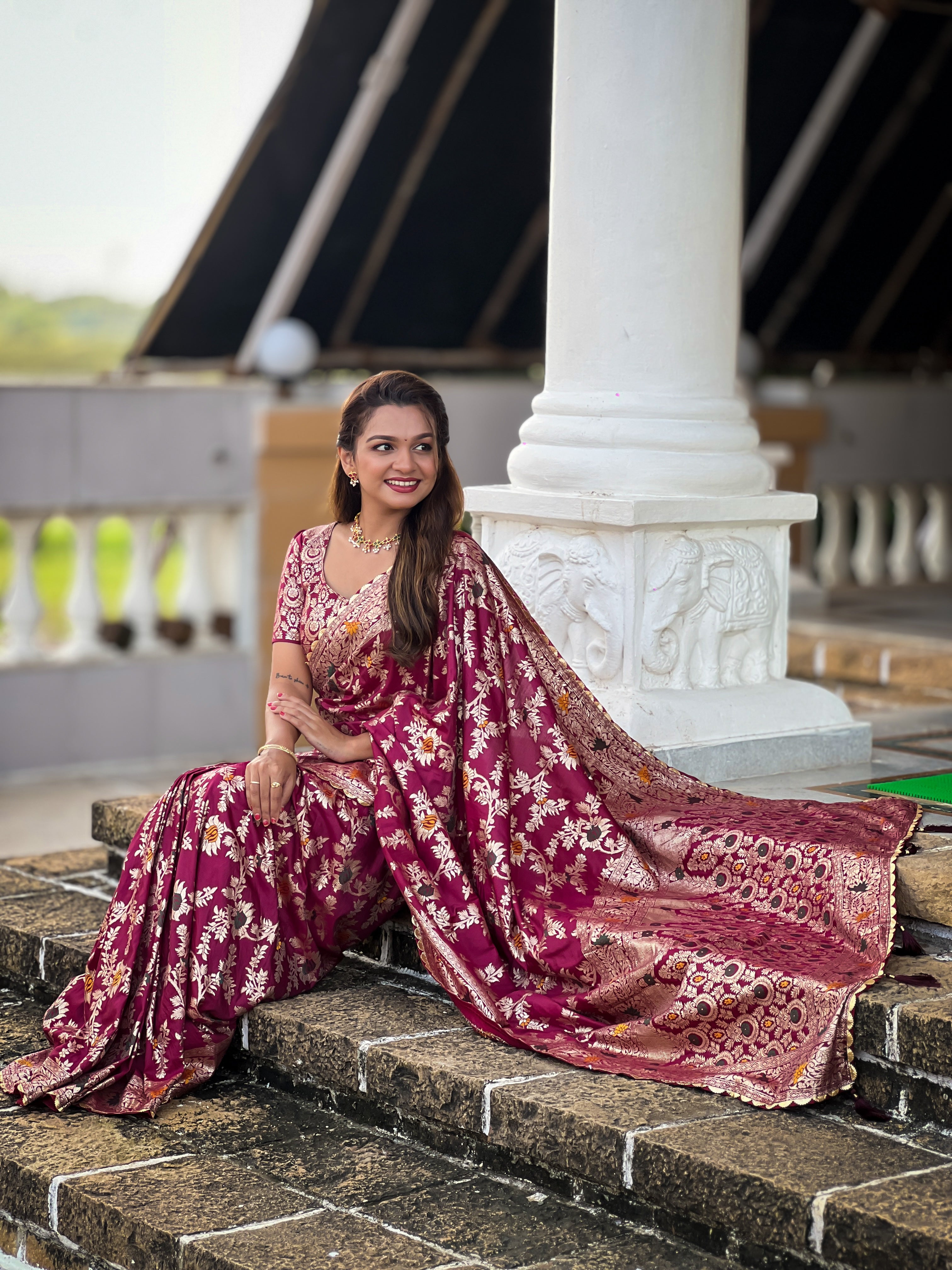 Soft Dolla Silk Saree; Pure Dolla Silk Zari Weaving Saree; Traditional Meenakari Work Saree; Rich Meenakari Woven Pallu and Border; Tassels on Pallu; Matching Soft Silk Woven Blouse Piece