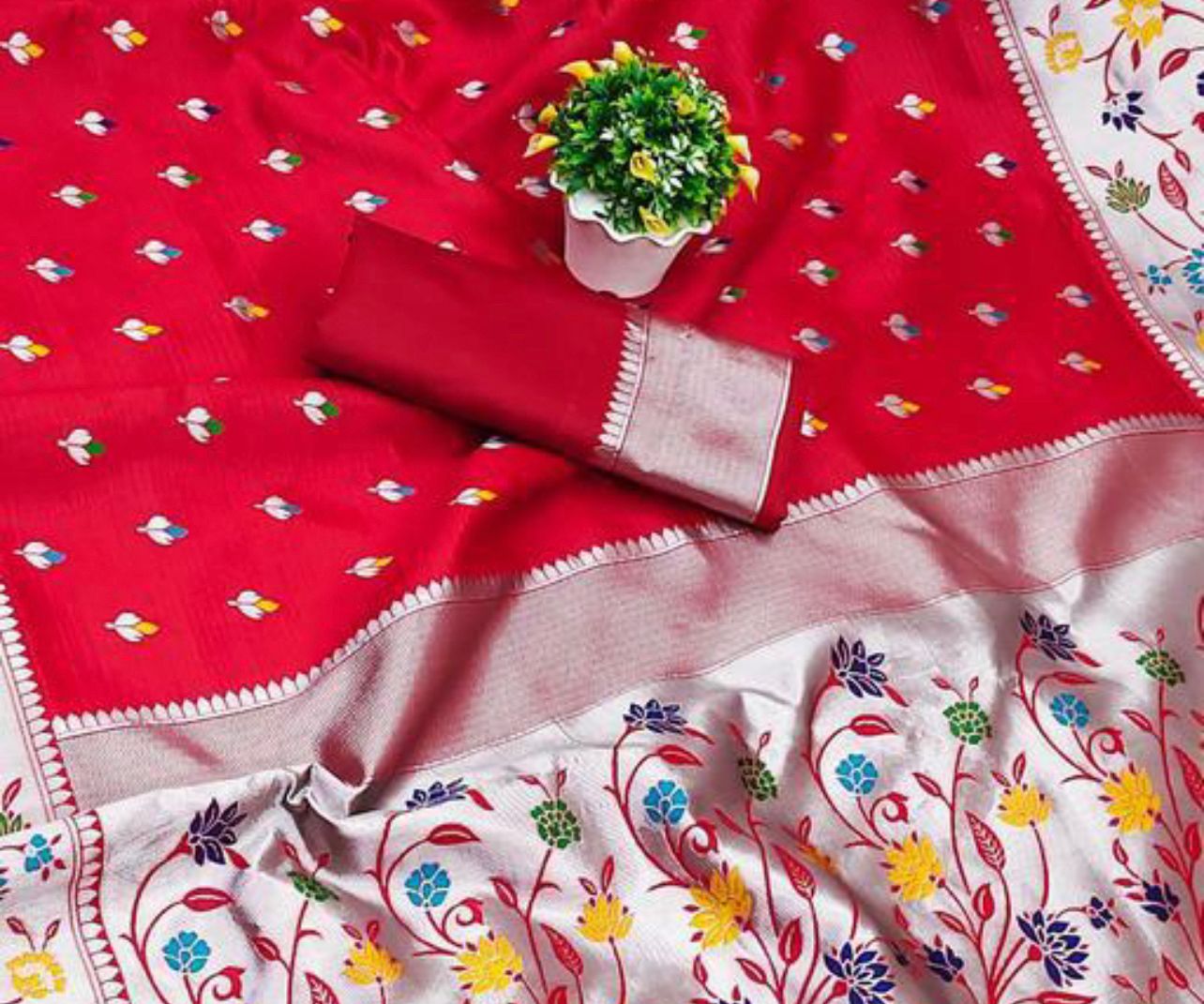 Banarasi Soft Silk Saree with Lustrous Finish & Elegant Appeal